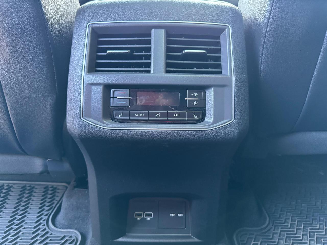 2018 Volkswagen Atlas Highline 4Motion Photo