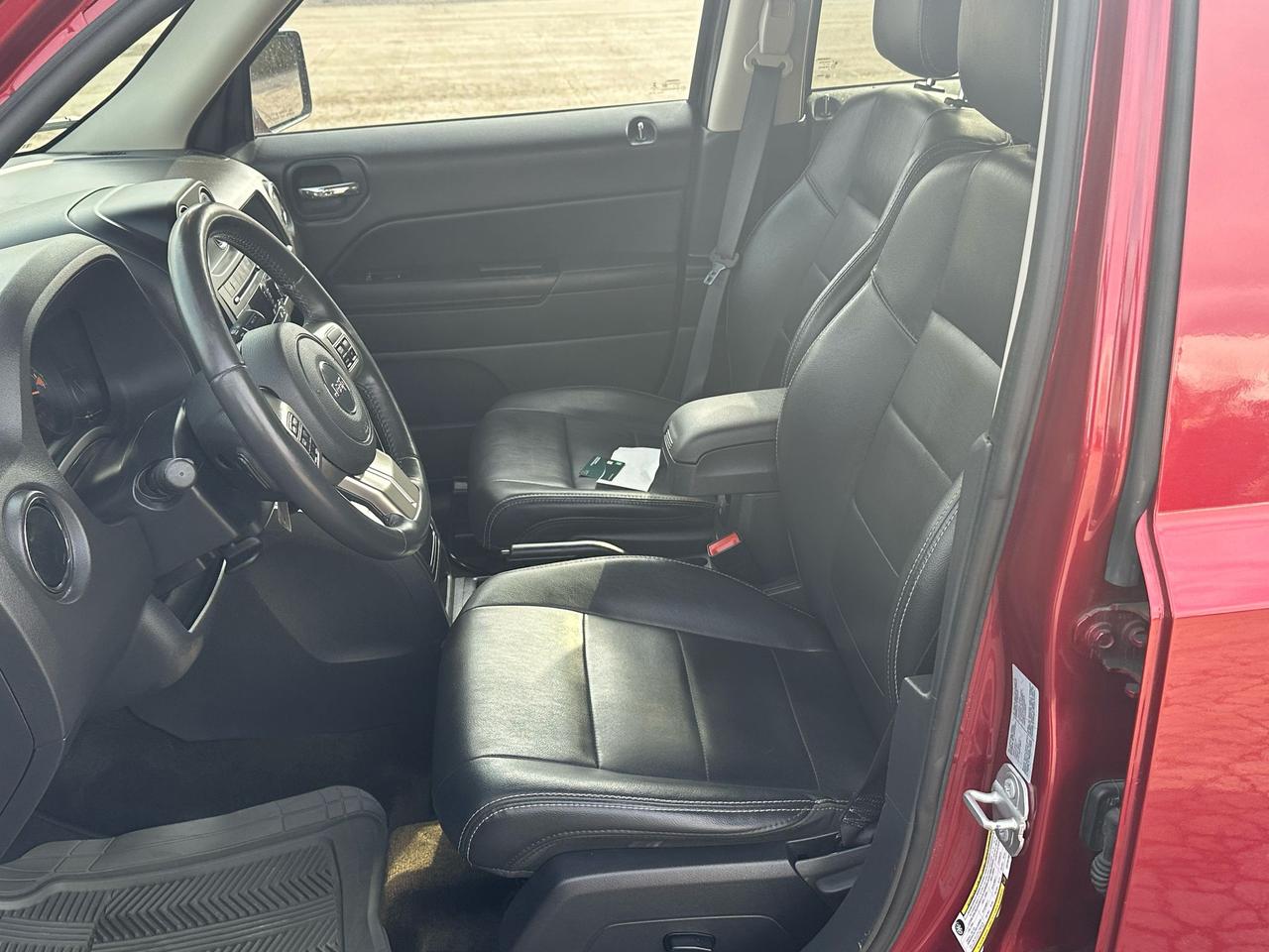 2016 Jeep Patriot Sport CVT Photo