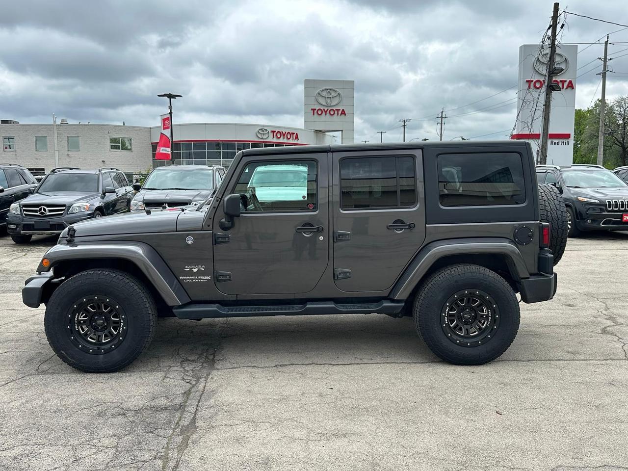 2018 Jeep Wrangler JK Unlimited Sahara Photo