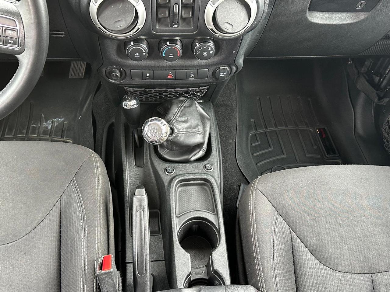 2018 Jeep Wrangler JK Unlimited Sahara Photo