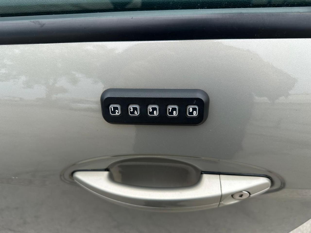 2015 Ford C-MAX SE Photo