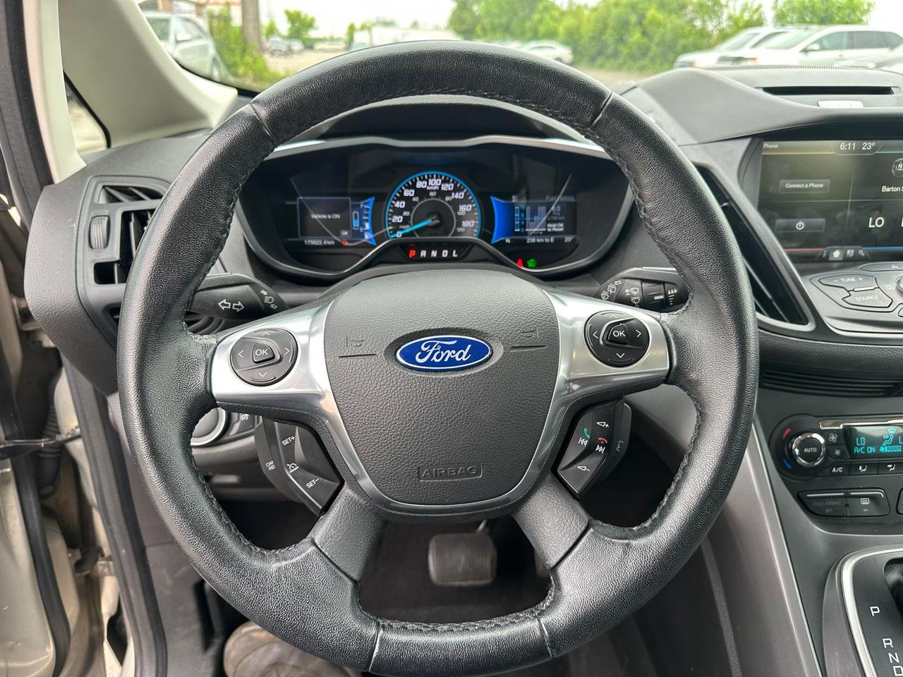 2015 Ford C-MAX SE Photo
