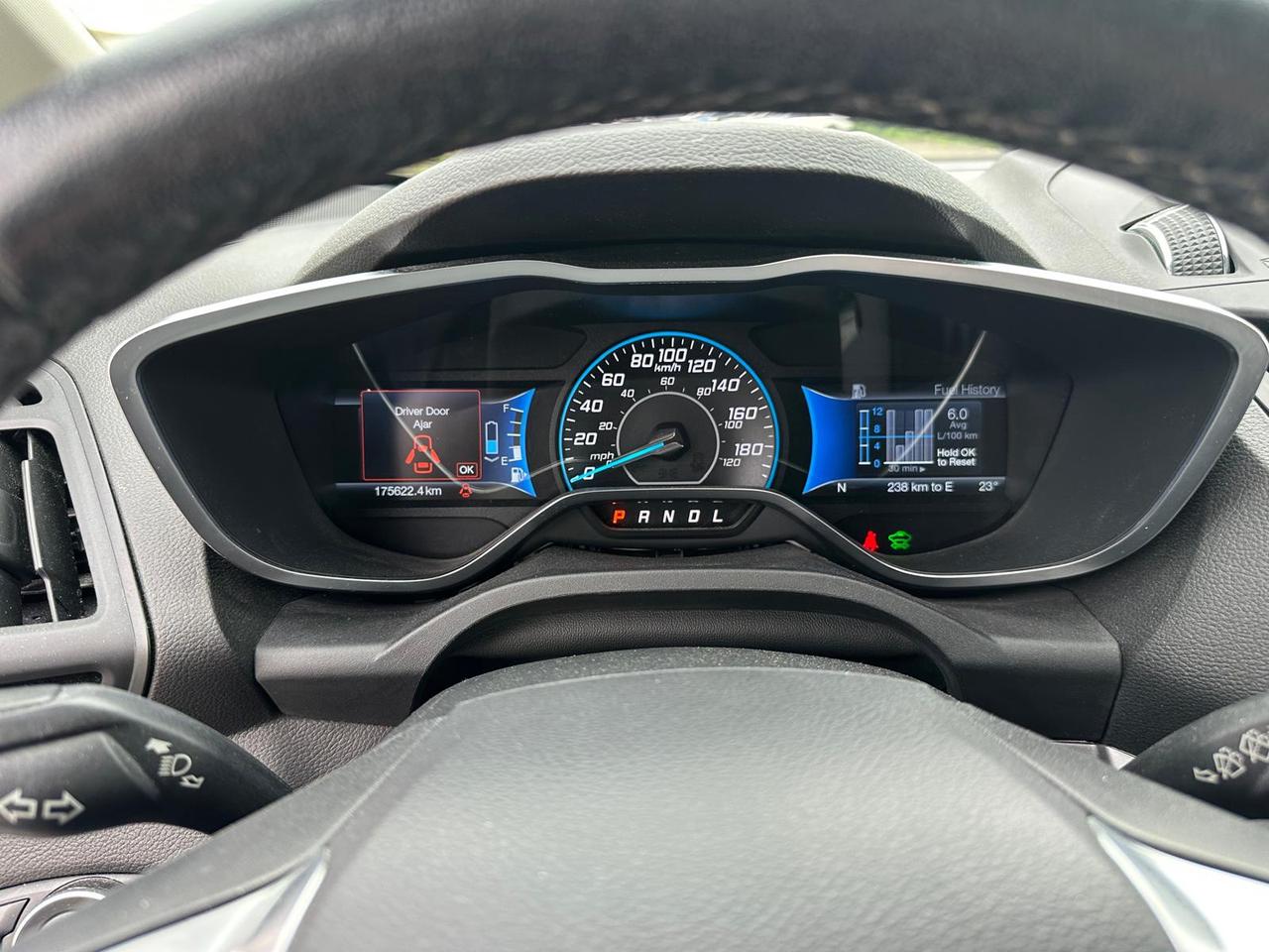 2015 Ford C-MAX SE Photo