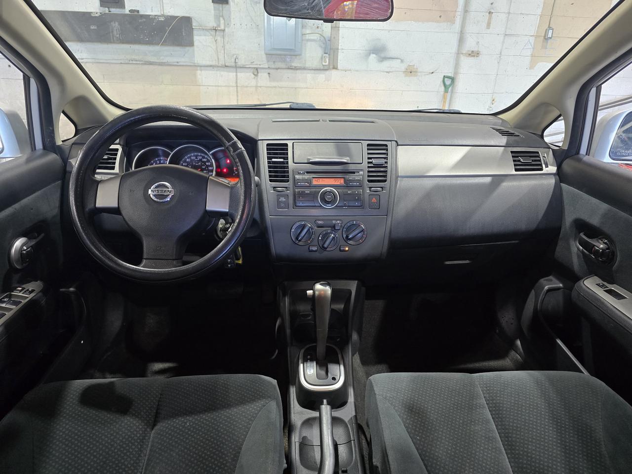 2010 Nissan Versa S Photo