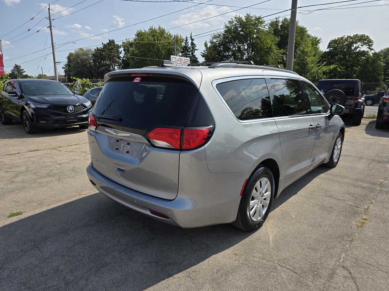 2021 Chrysler Grand Caravan Base Photo4