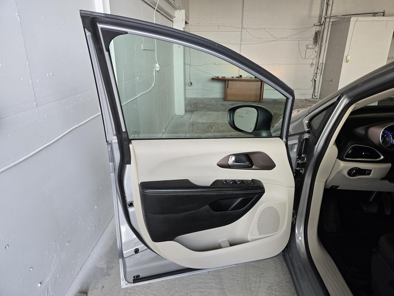 2021 Chrysler Grand Caravan Base Photo