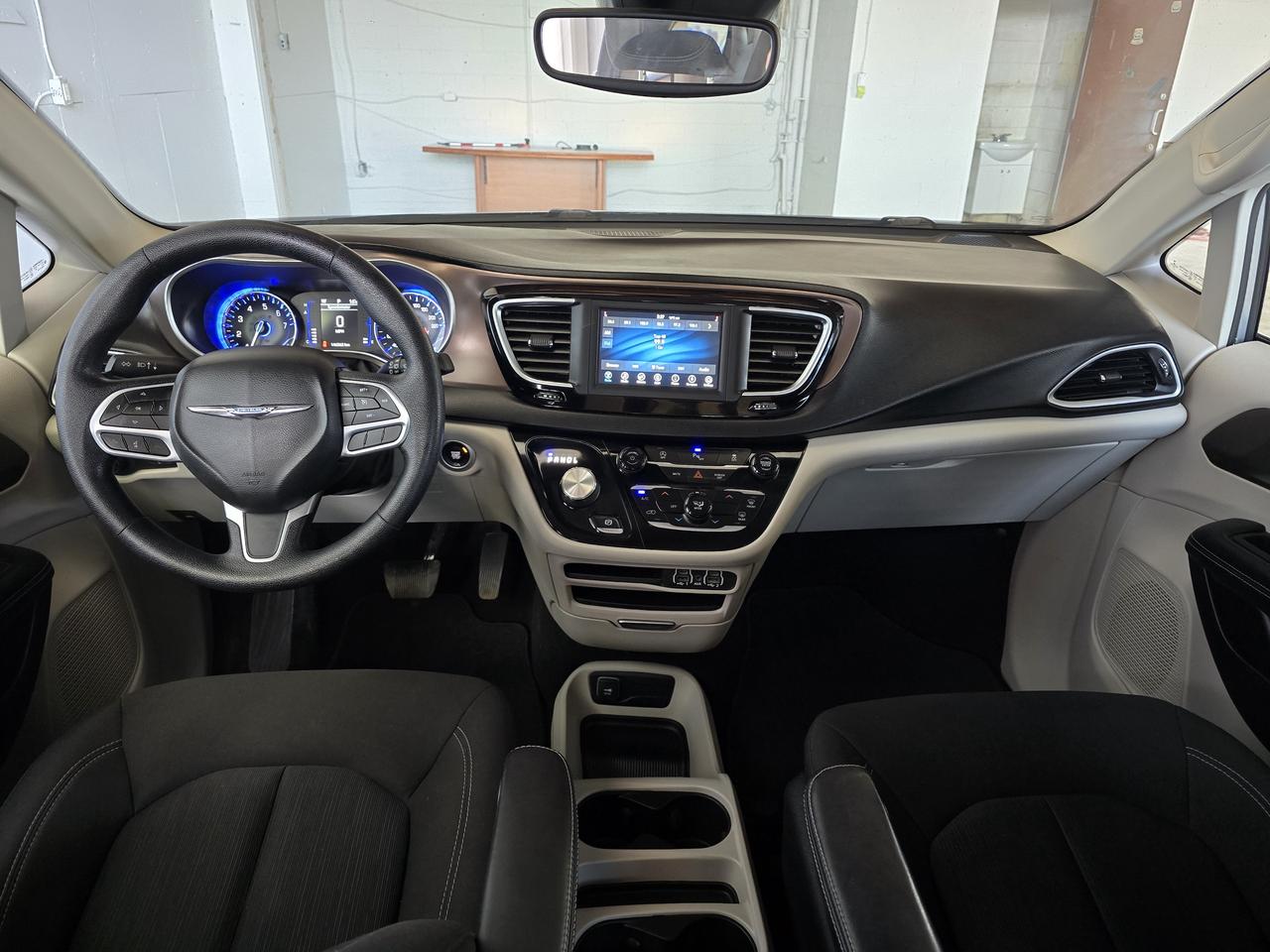 2021 Chrysler Grand Caravan Base Photo