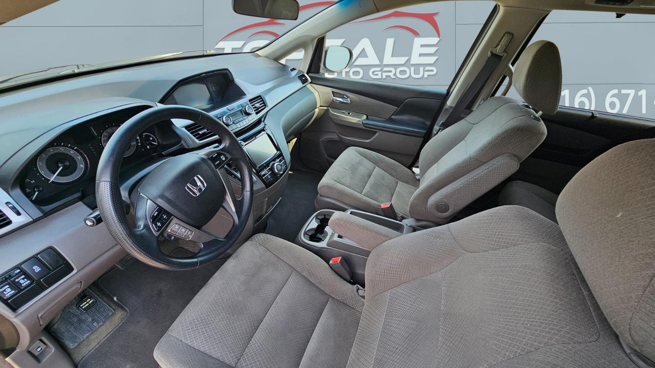2015 Honda Odyssey EX Photo