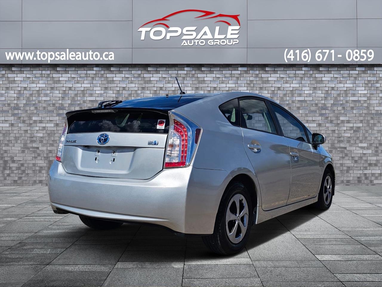 2014 Toyota Prius  Photo