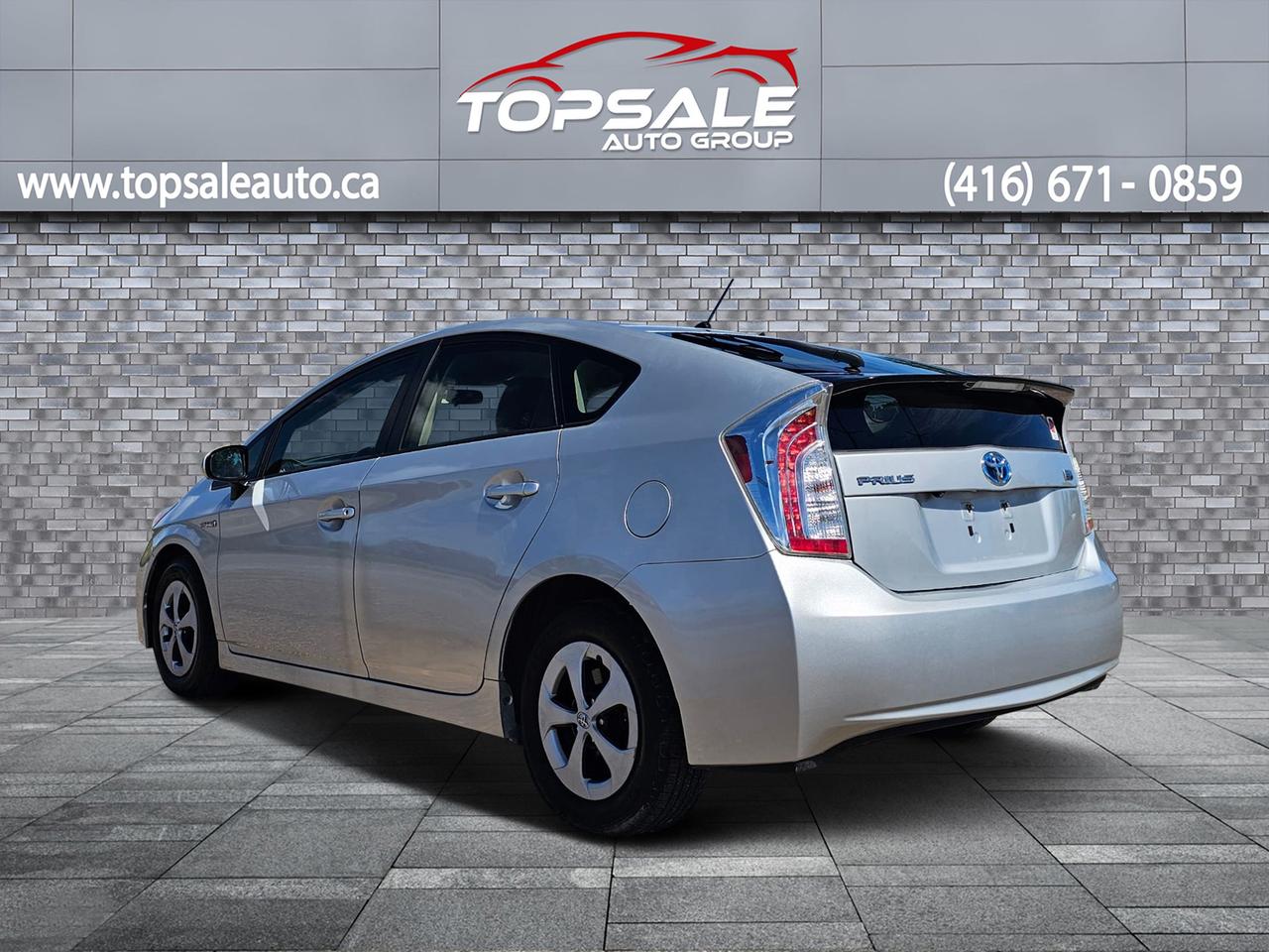 2014 Toyota Prius  Photo