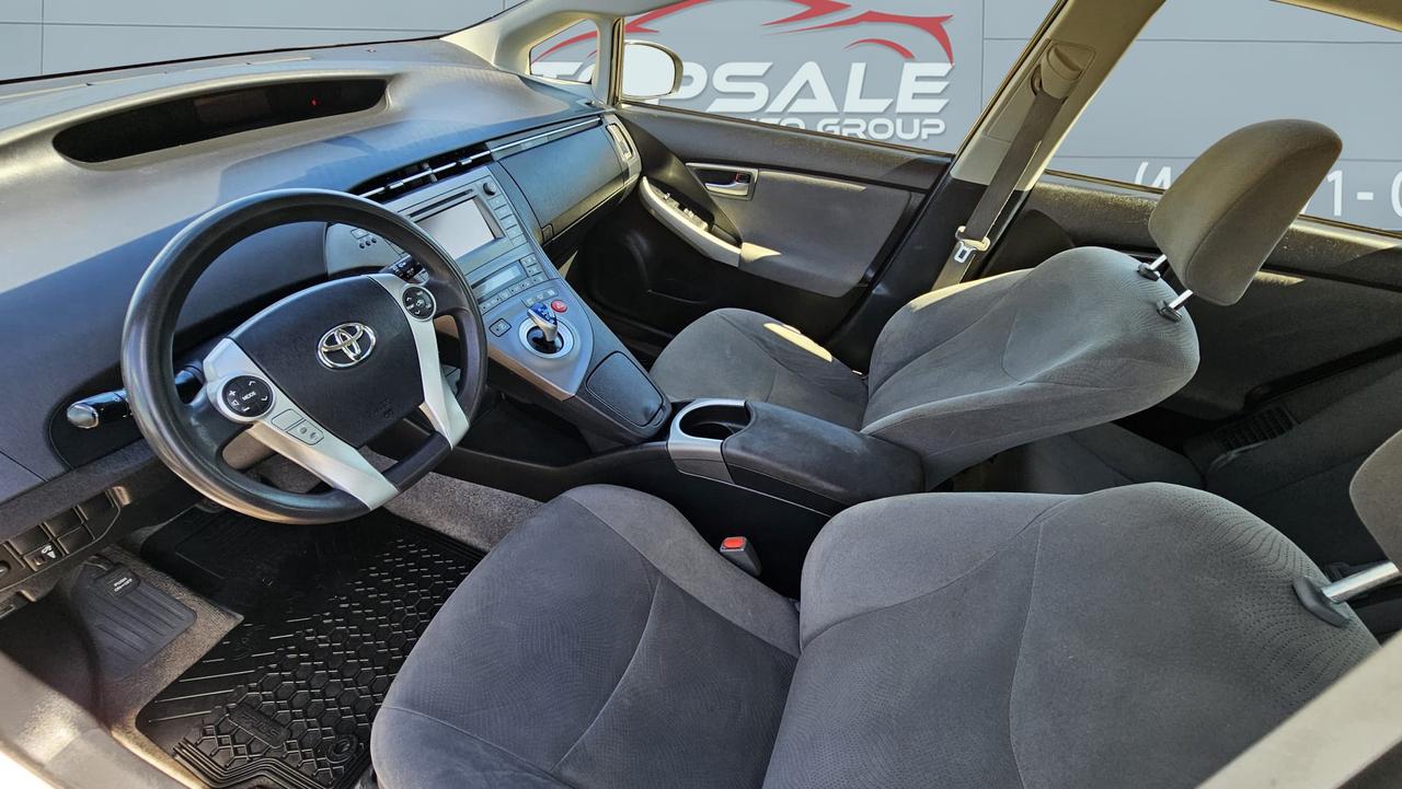 2014 Toyota Prius  Photo