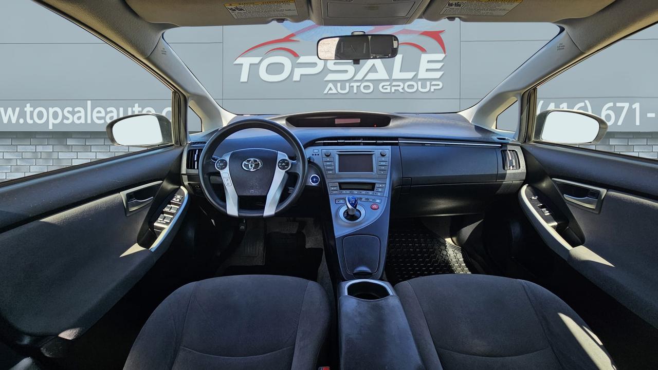 2014 Toyota Prius  Photo