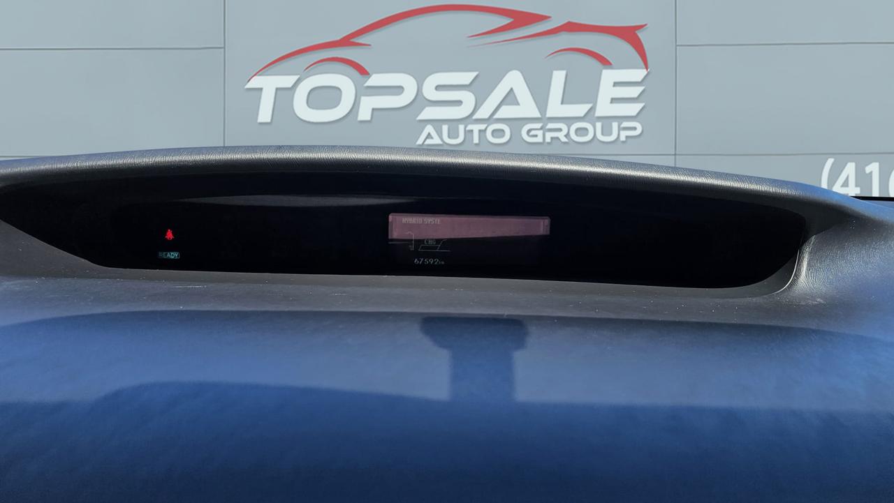 2014 Toyota Prius  Photo