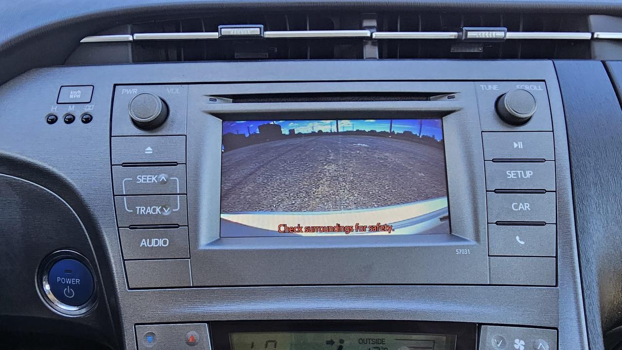 2014 Toyota Prius  Photo