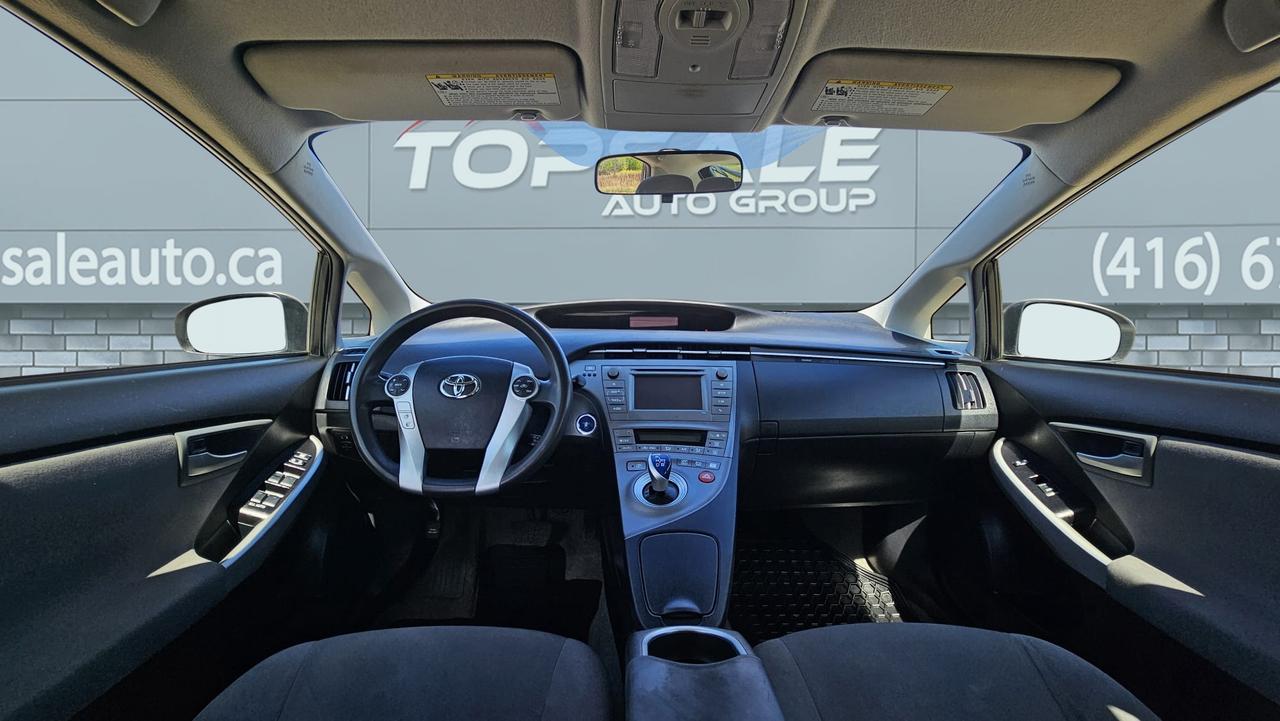 2014 Toyota Prius  Photo