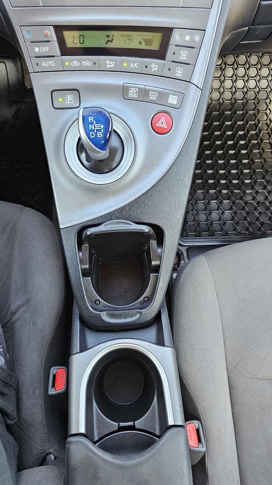 2014 Toyota Prius  Photo