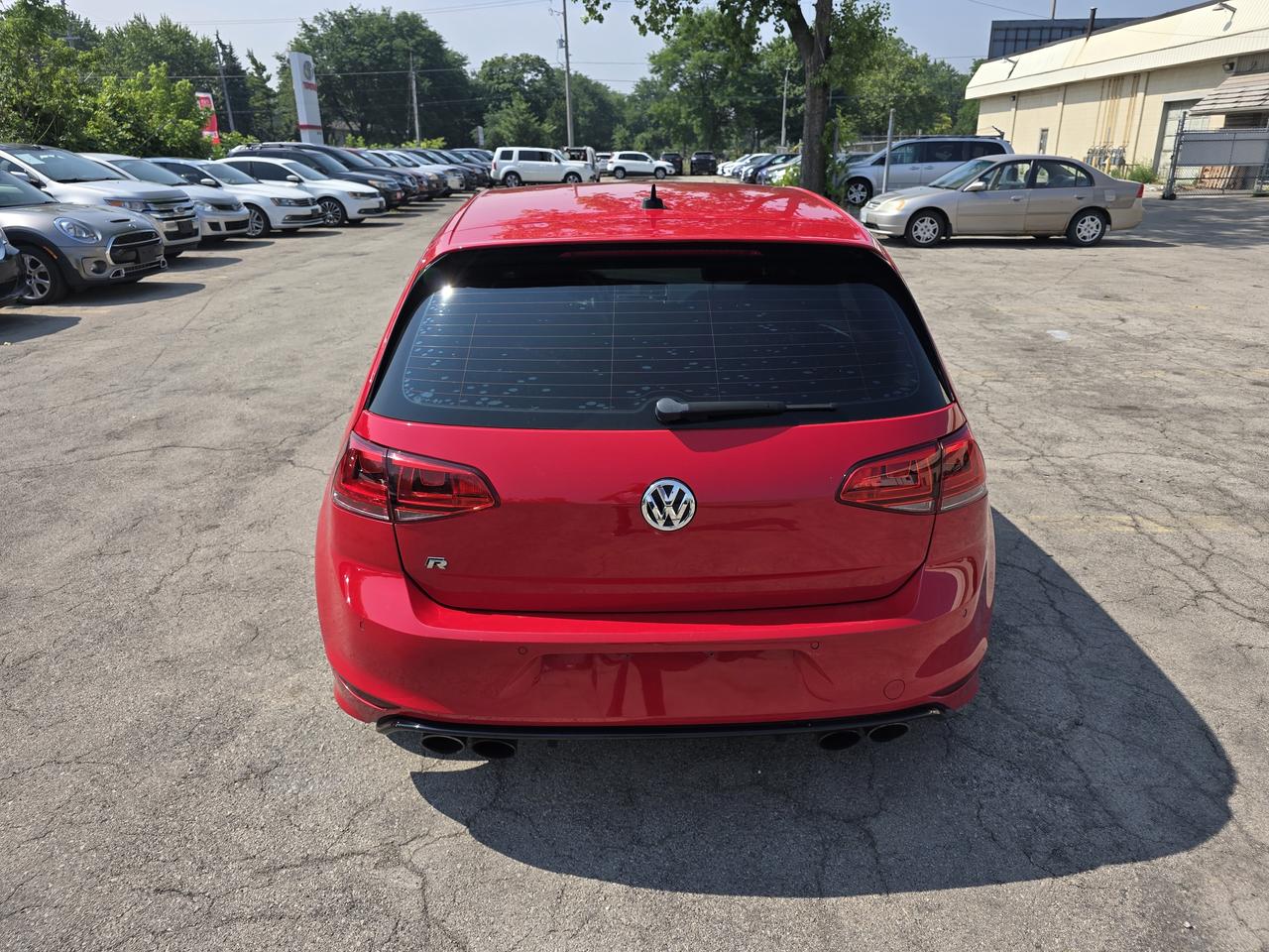 2016 Volkswagen Golf R Base Photo