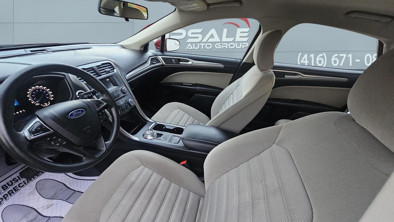 2017 Ford Fusion S Photo