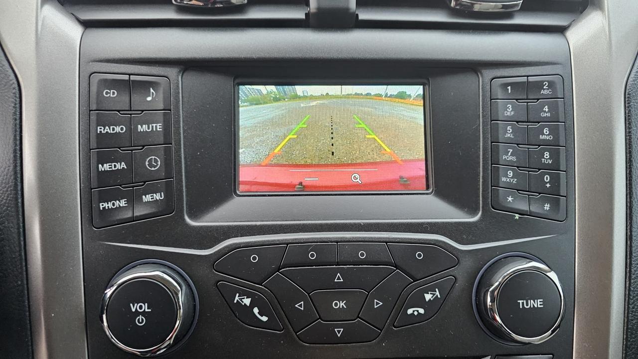 2017 Ford Fusion S Photo