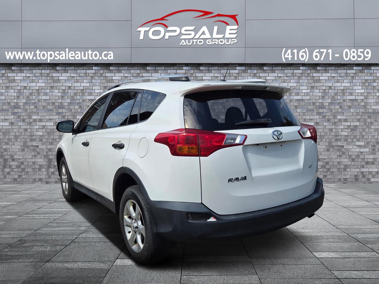 2013 Toyota RAV4 LE Photo