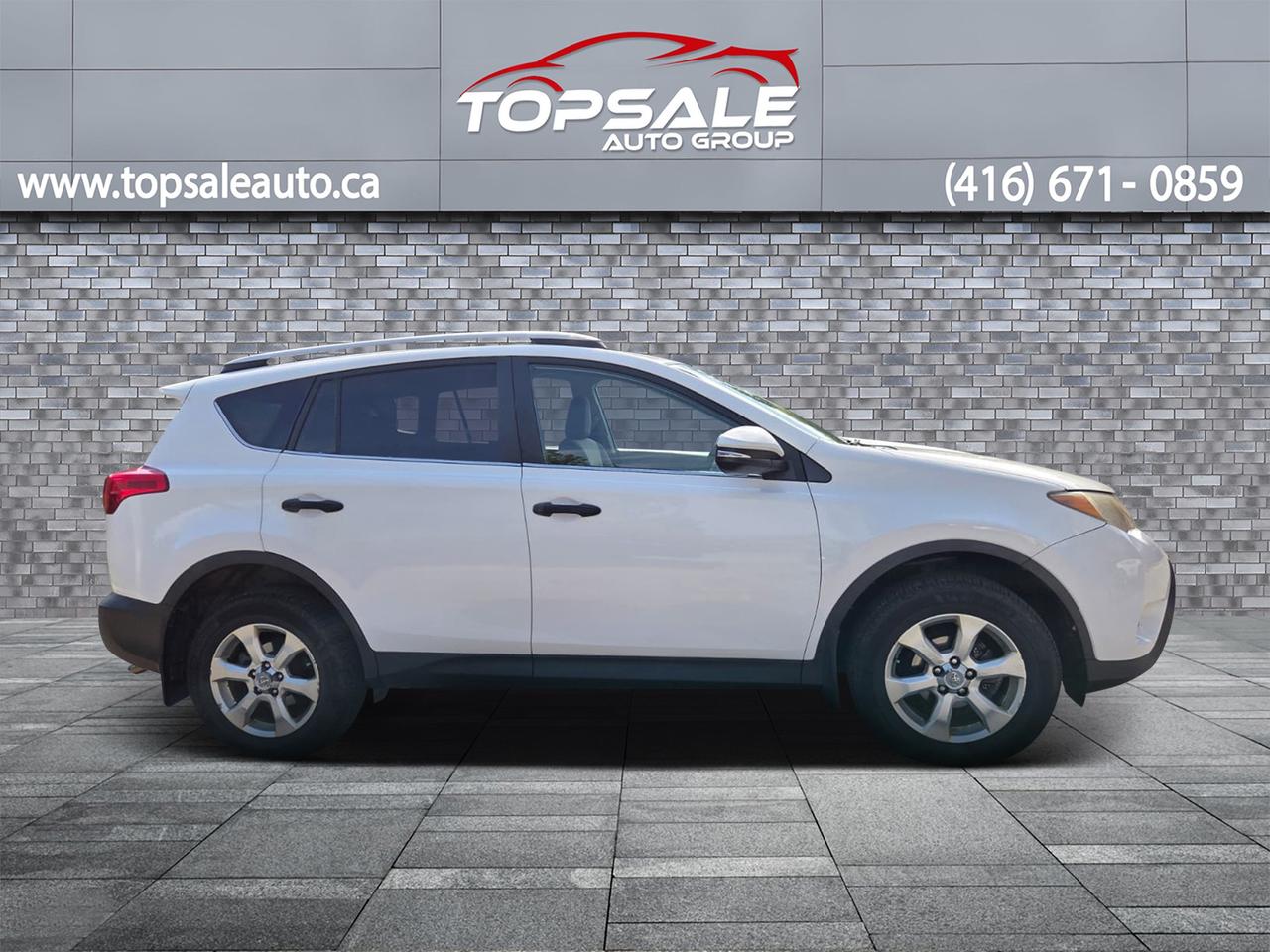 2013 Toyota RAV4 LE Photo