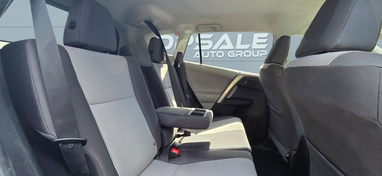 2013 Toyota RAV4 LE Photo