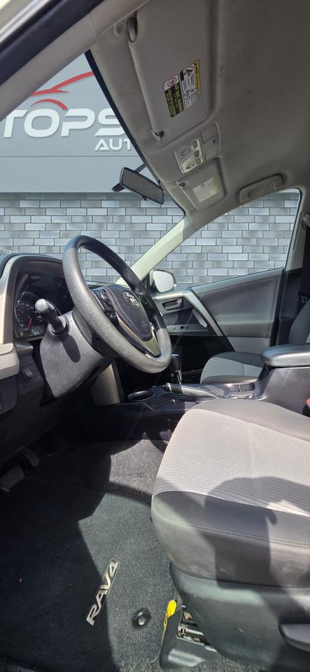 2013 Toyota RAV4 LE Photo