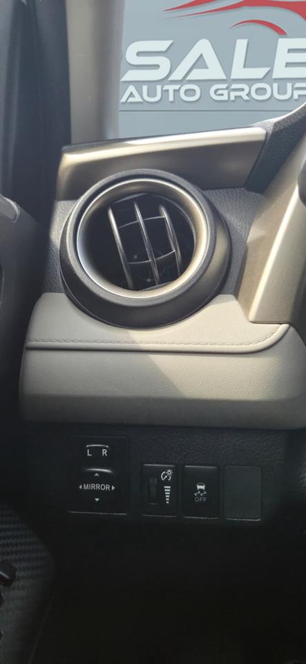 2013 Toyota RAV4 LE Photo