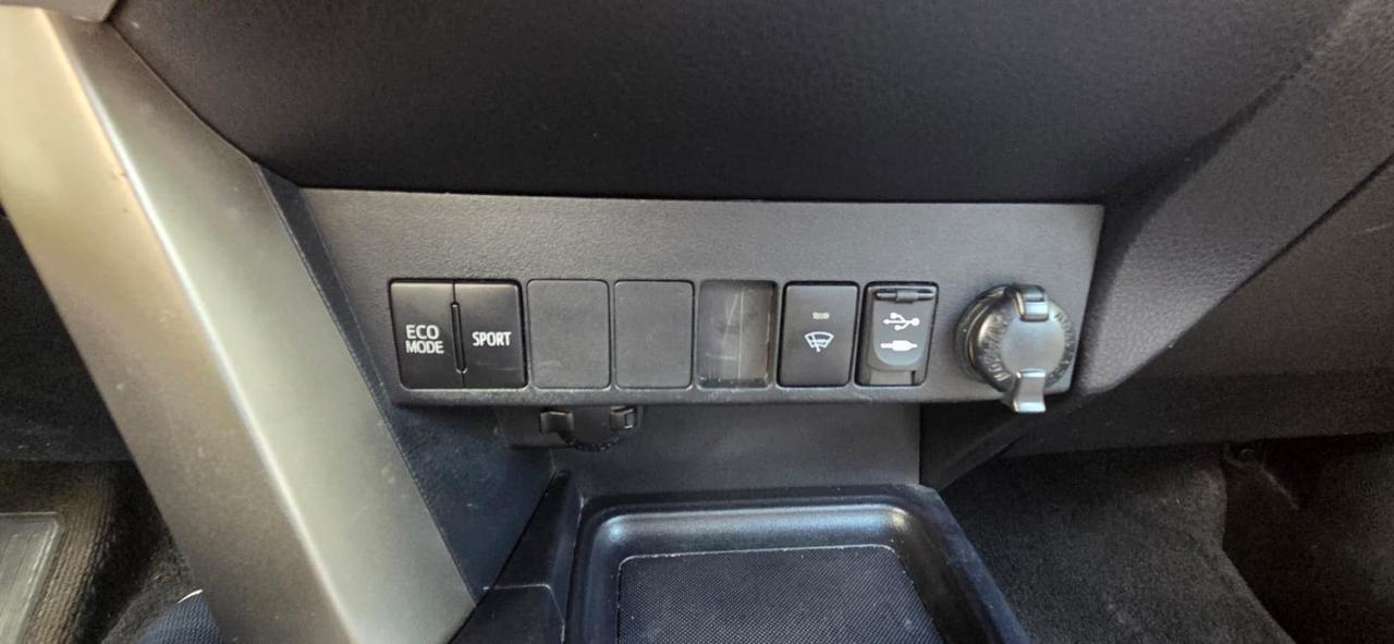 2013 Toyota RAV4 LE Photo