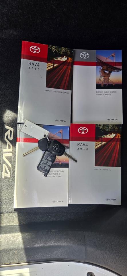 2013 Toyota RAV4 LE Photo