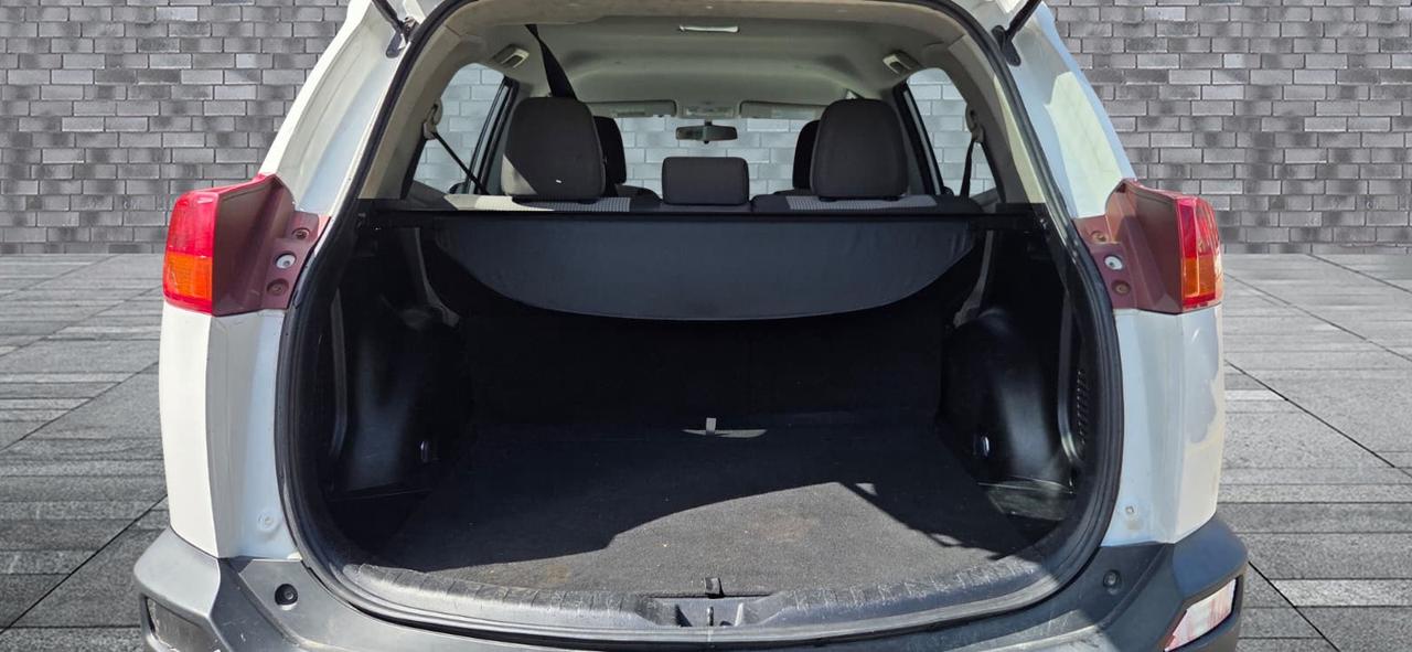 2013 Toyota RAV4 LE Photo