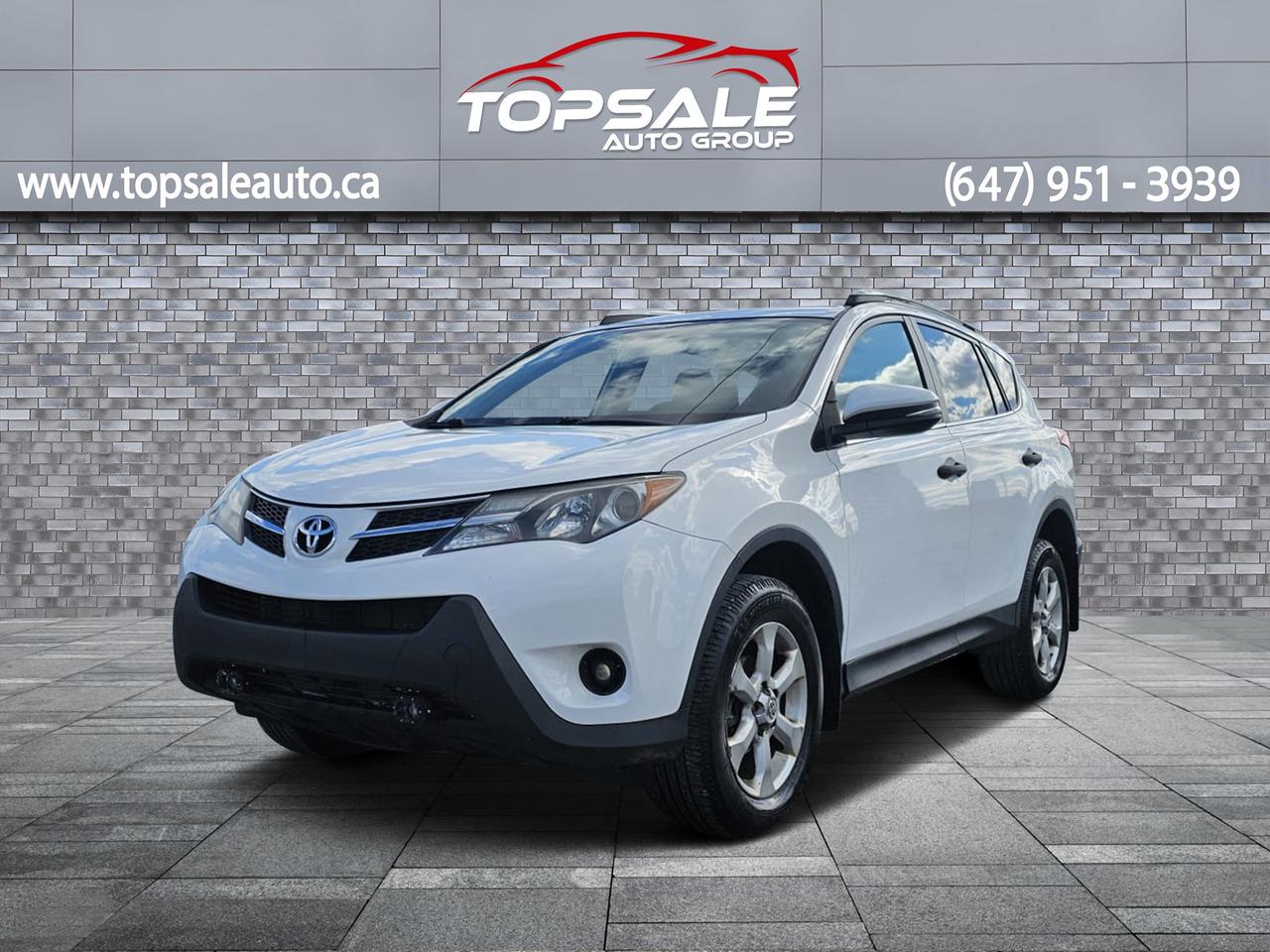 2013 Toyota RAV4 LE Photo0