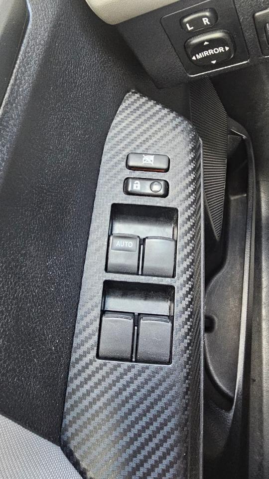 2013 Toyota RAV4 LE Photo
