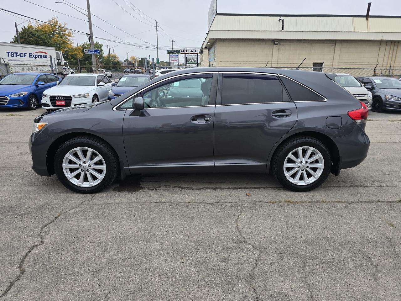 2012 Toyota Venza LE I4 Photo