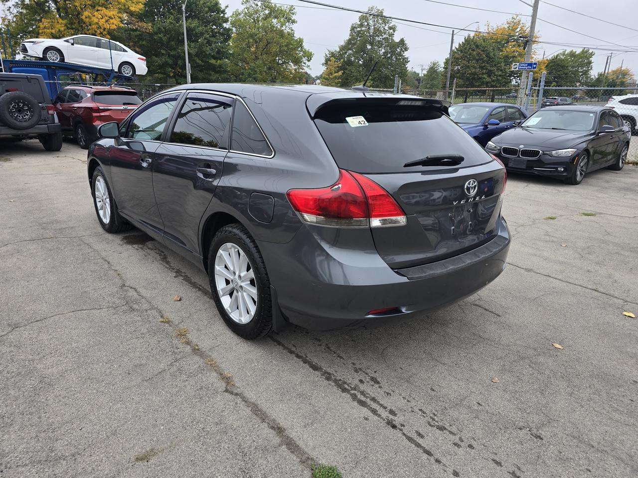 2012 Toyota Venza LE I4 Photo