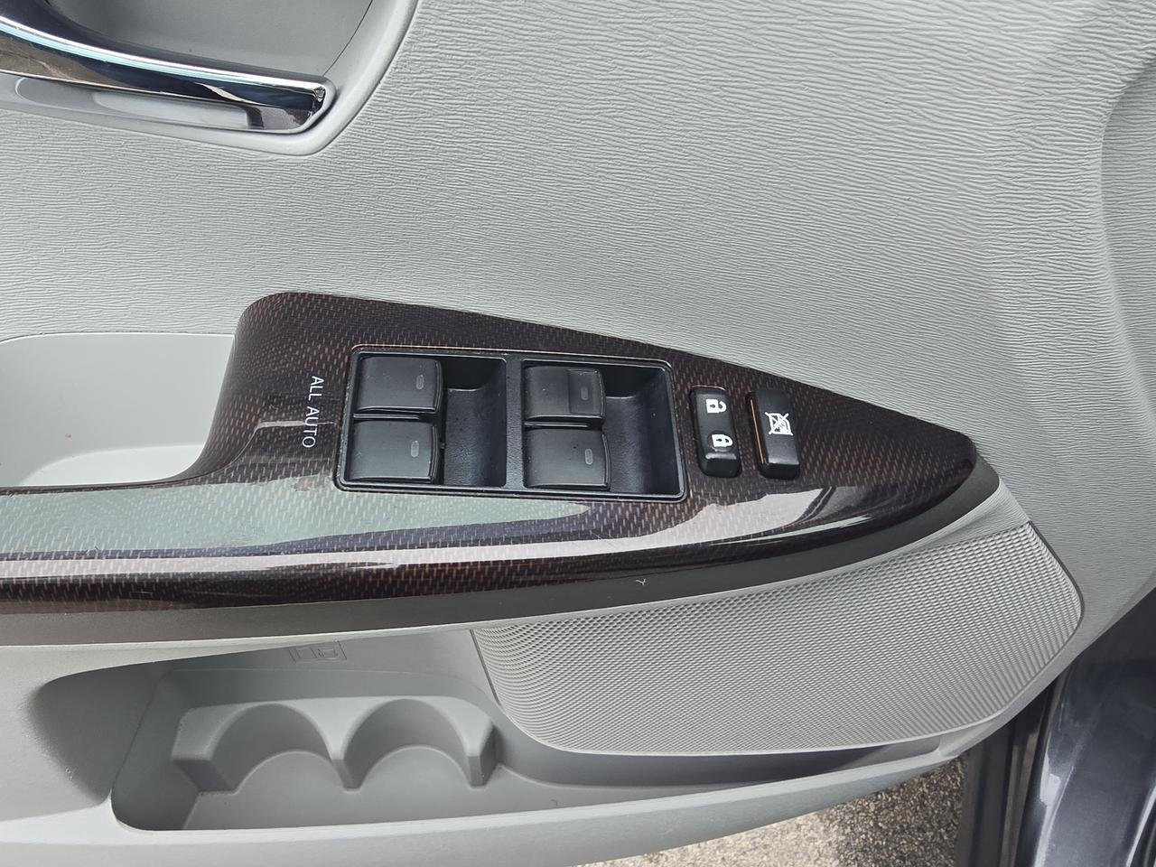 2012 Toyota Venza LE I4 Photo