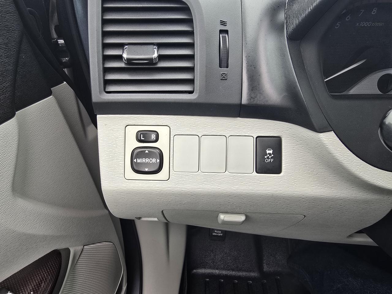 2012 Toyota Venza LE I4 Photo