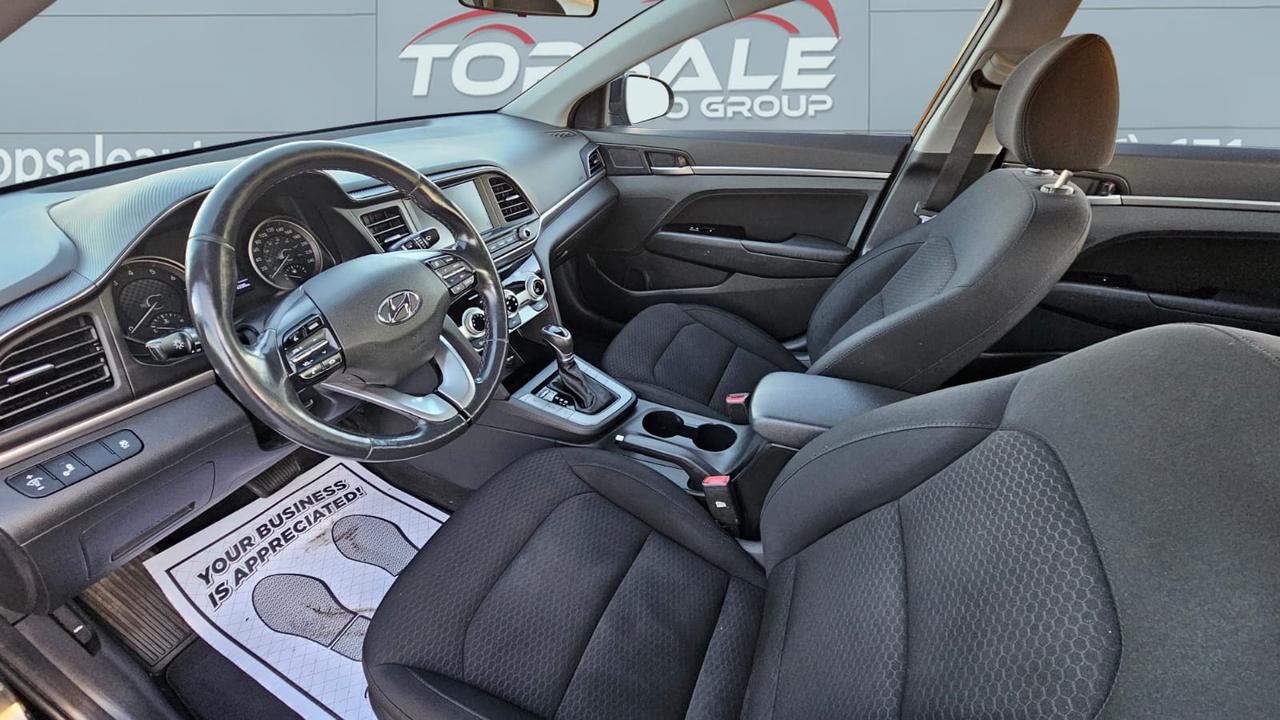 2020 Hyundai Elantra preffered Photo
