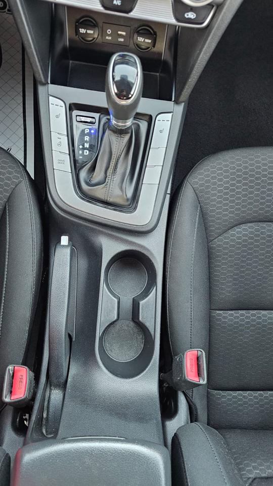 2020 Hyundai Elantra preffered Photo