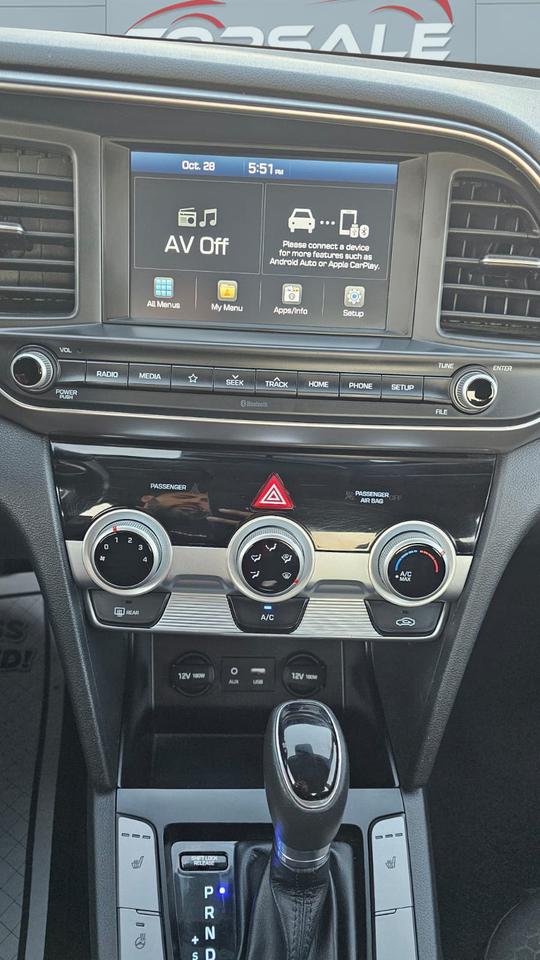 2020 Hyundai Elantra preffered Photo