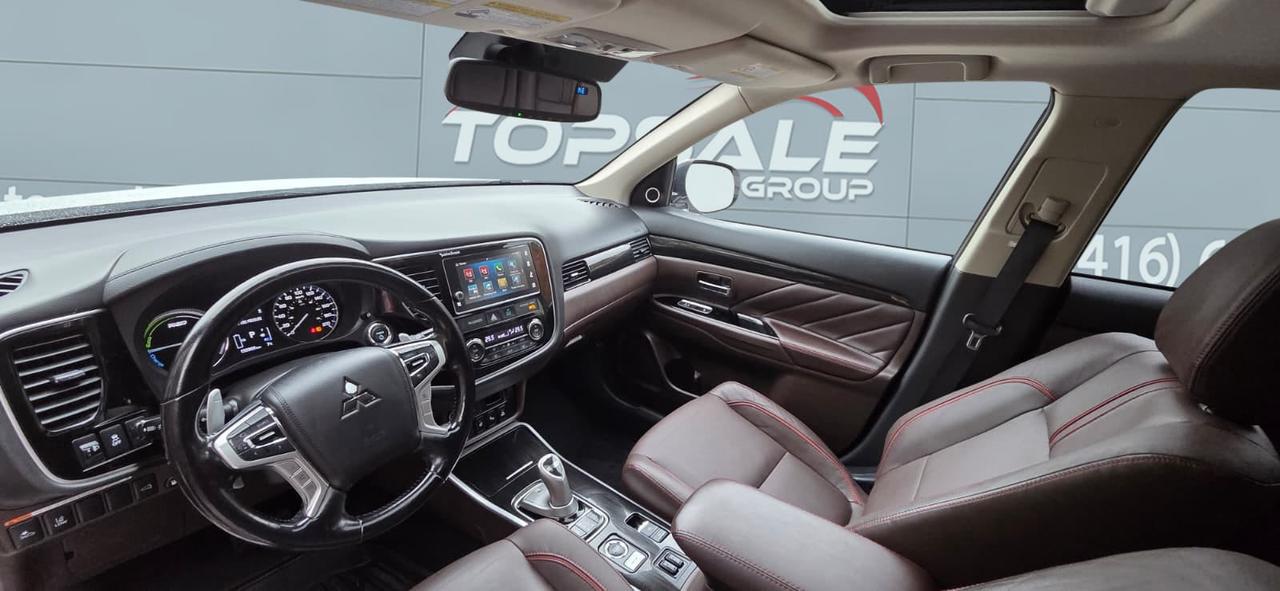 2018 Mitsubishi Outlander Plug-In Hybrid SEL Photo