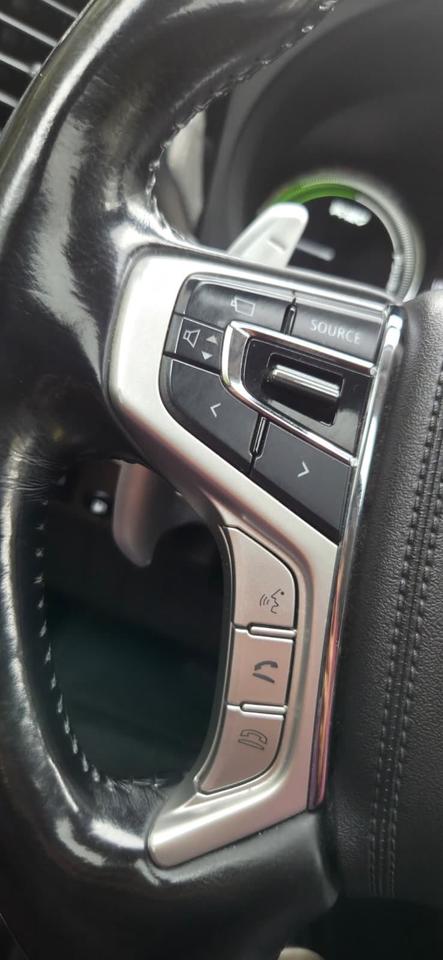 2018 Mitsubishi Outlander Plug-In Hybrid SEL Photo