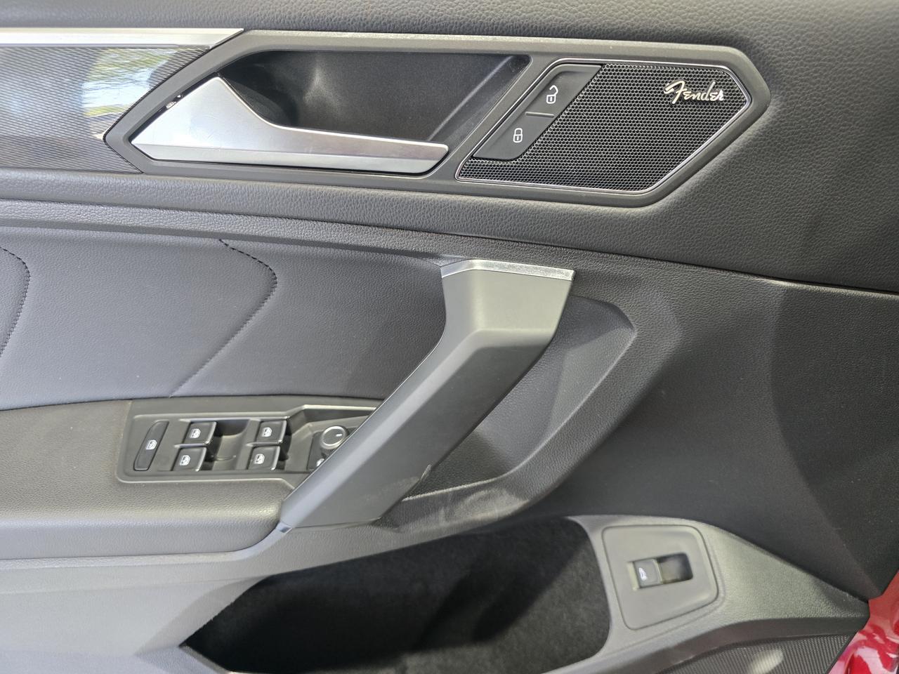 2019 Volkswagen Tiguan Highline 4MOTION Photo