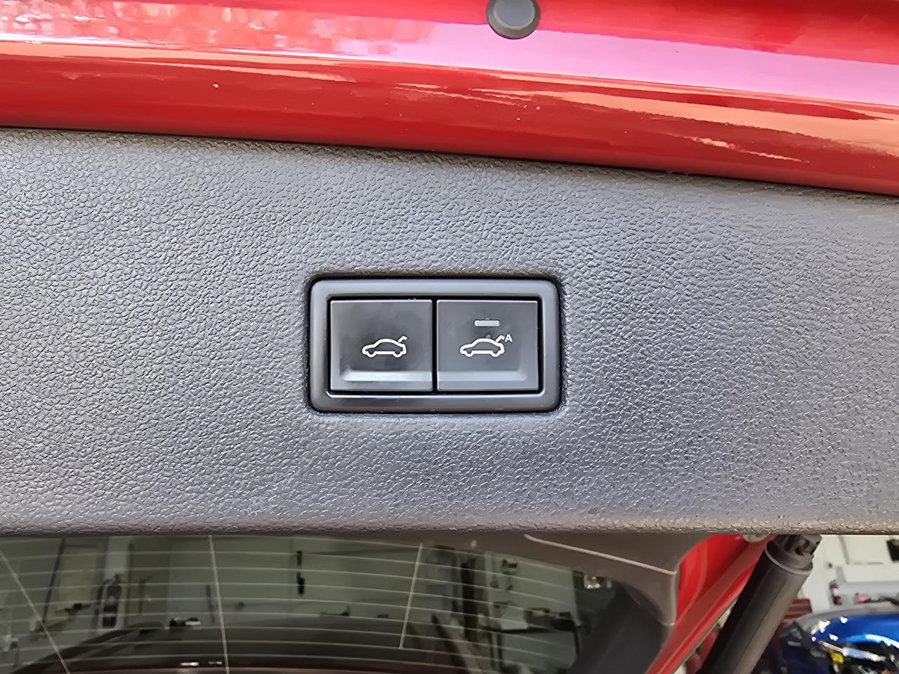 2019 Volkswagen Tiguan Highline 4MOTION Photo