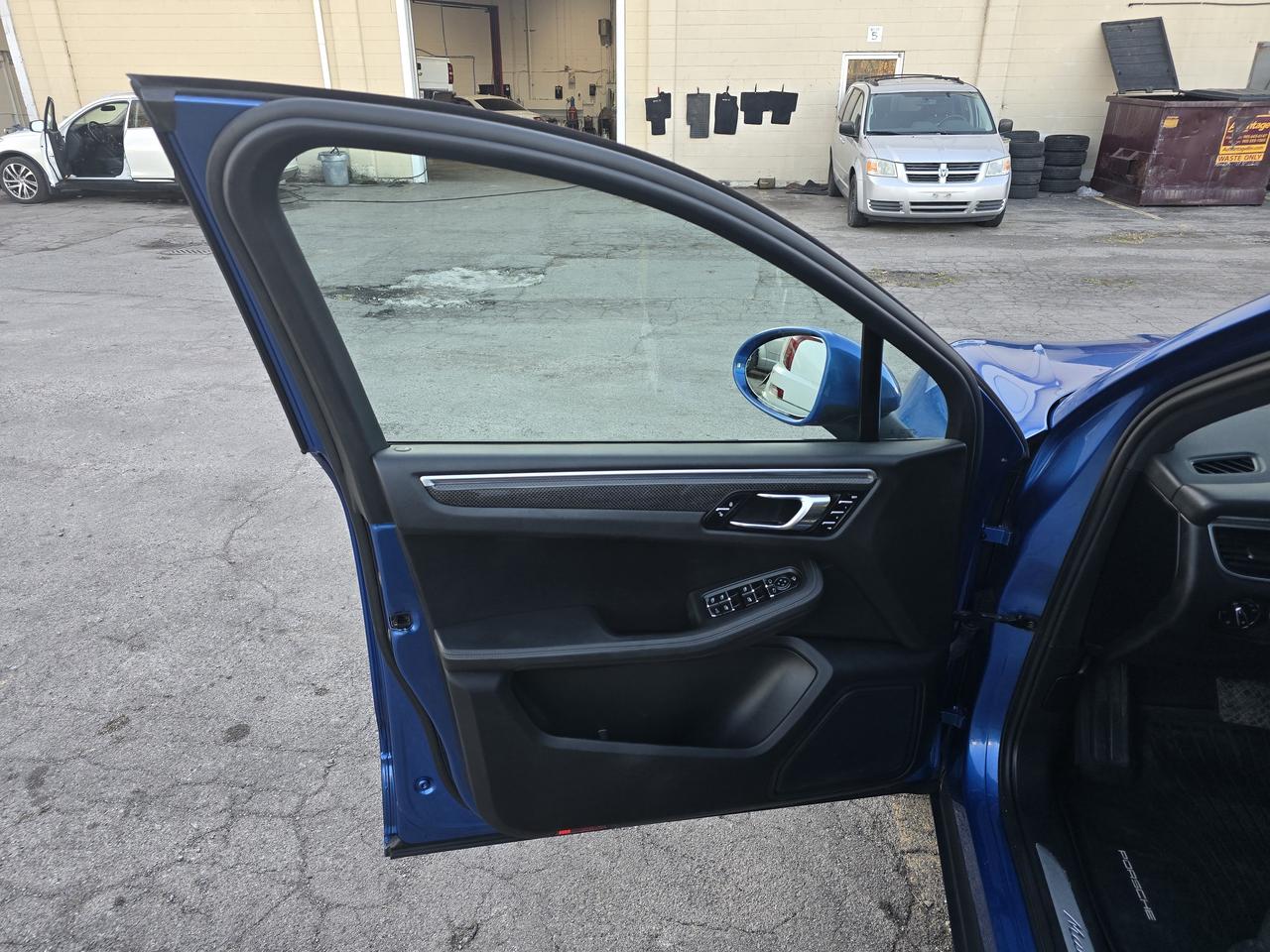 2015 Porsche Macan S Photo