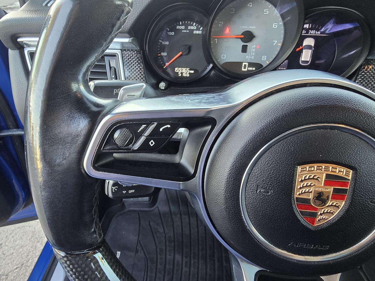 2015 Porsche Macan S Photo