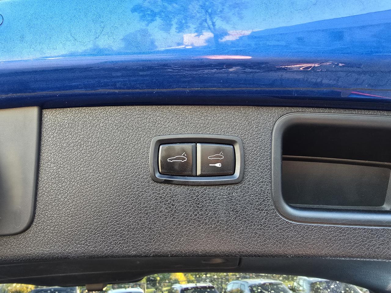 2015 Porsche Macan S Photo