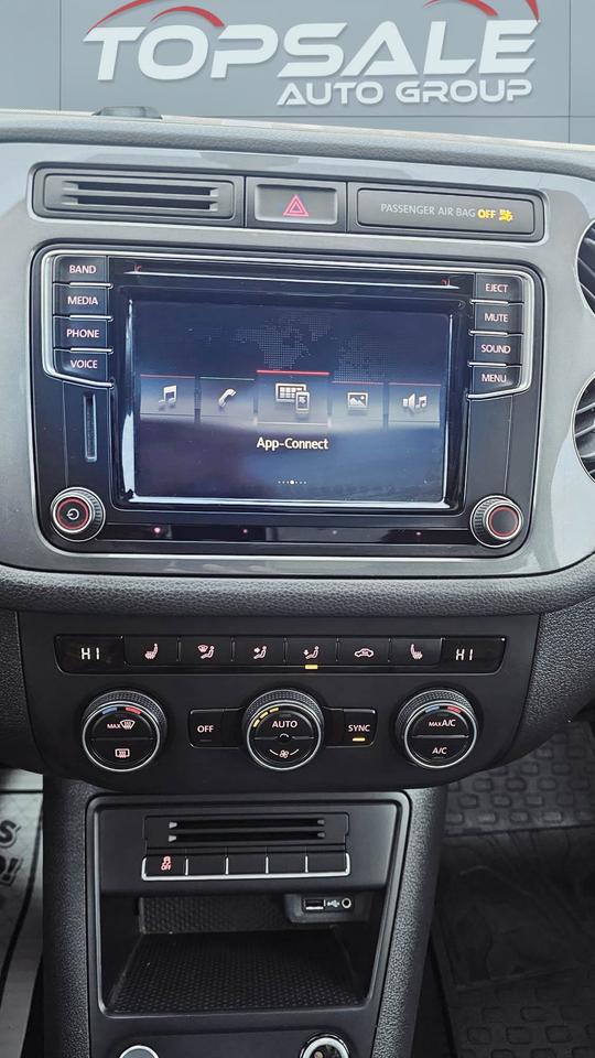 2017 Volkswagen Tiguan COMFORTLINE Photo