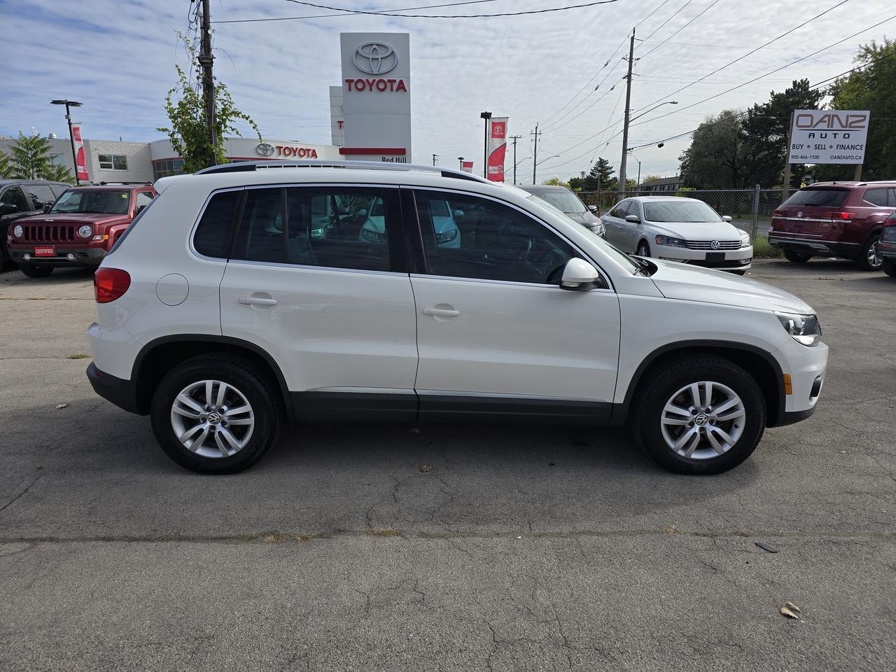 2014 Volkswagen Tiguan S Photo3