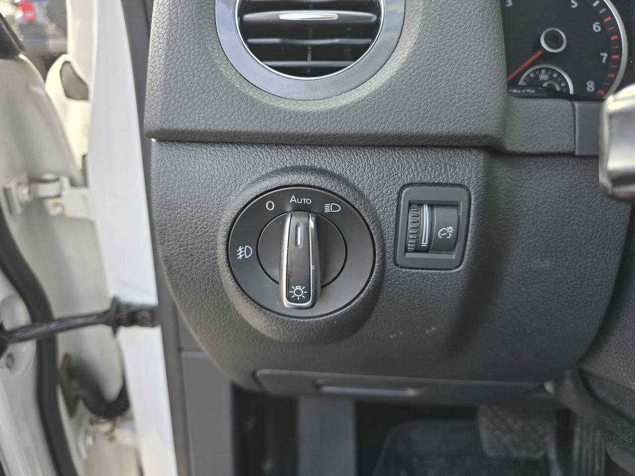 2014 Volkswagen Tiguan S Photo